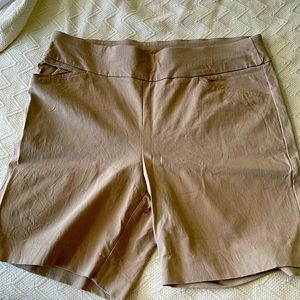 Chicos perfect stretch shorts